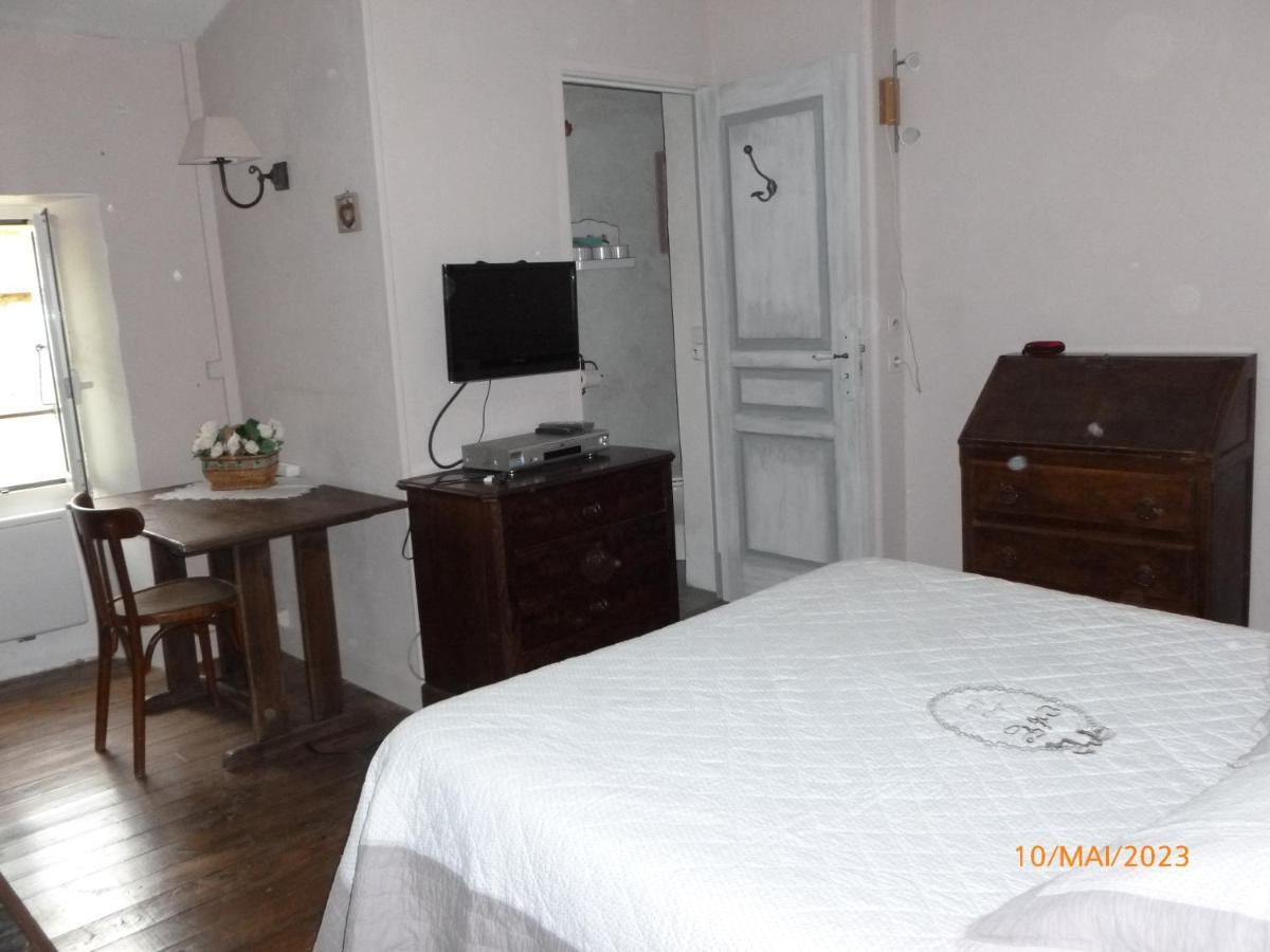 Maison De Village Saint-Paul-des-Fonts Ngoại thất bức ảnh