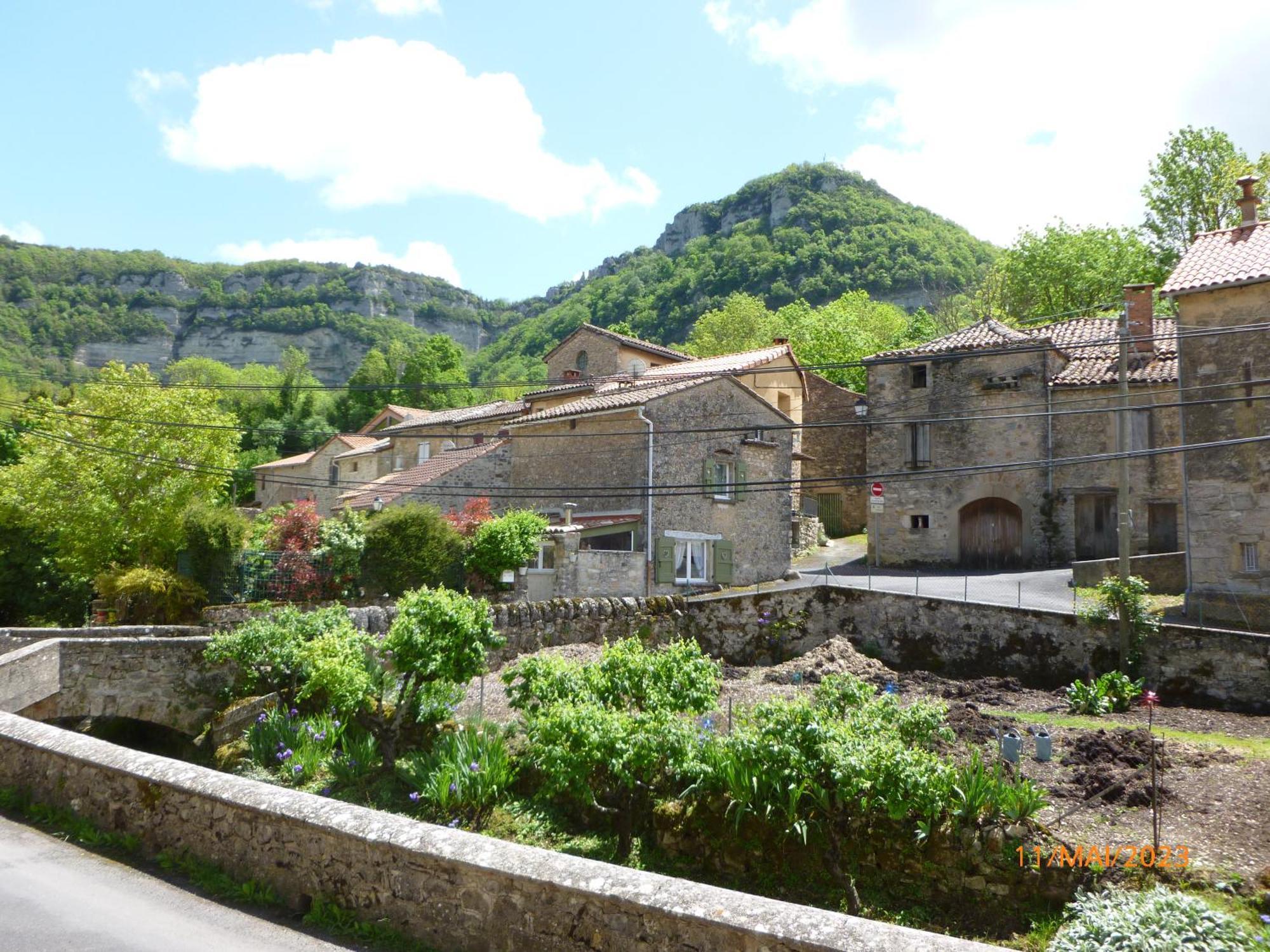 Maison De Village Saint-Paul-des-Fonts Ngoại thất bức ảnh